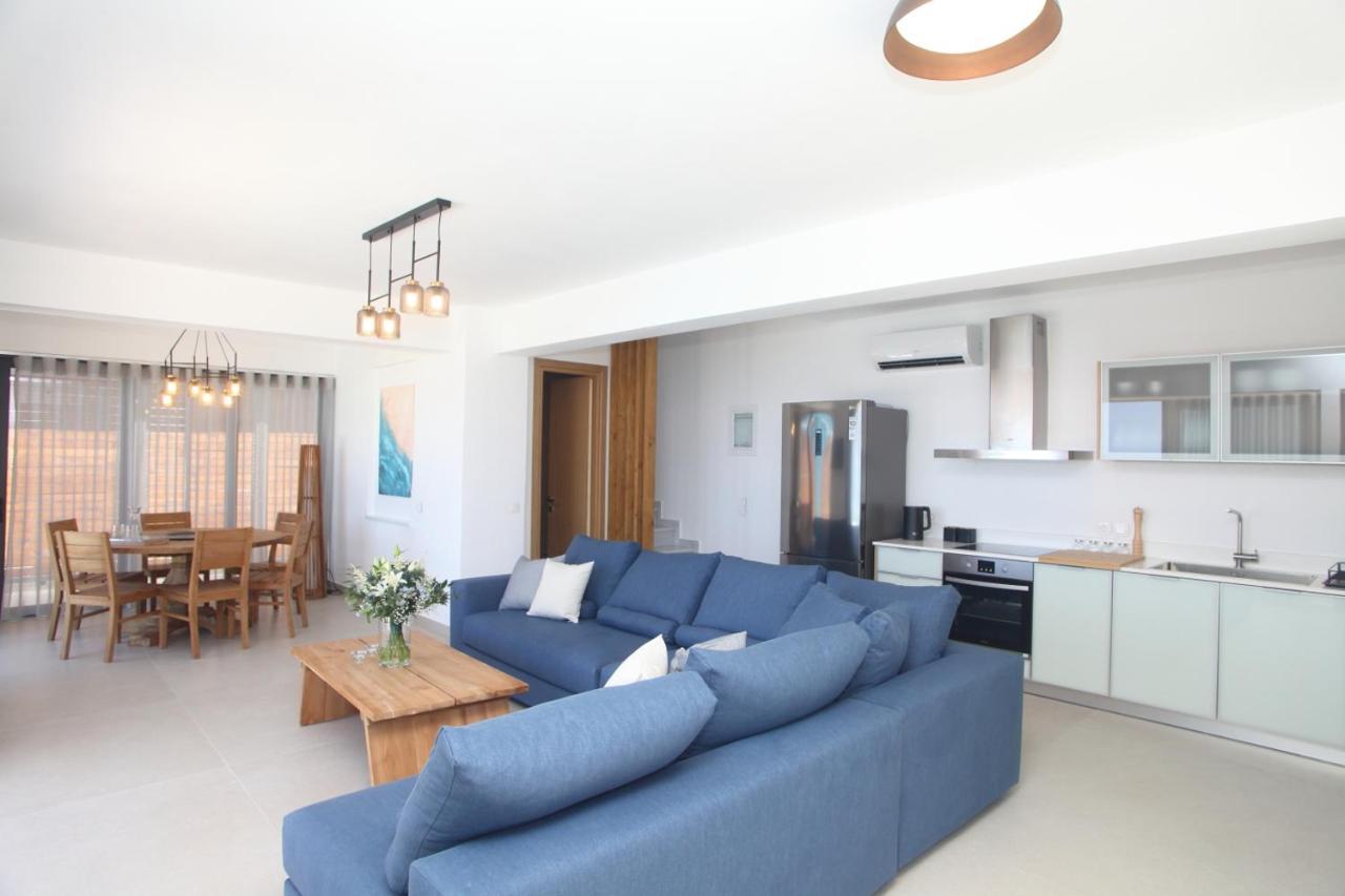 Capro - Milos Bay Villas Agios Nikitas Exterior photo