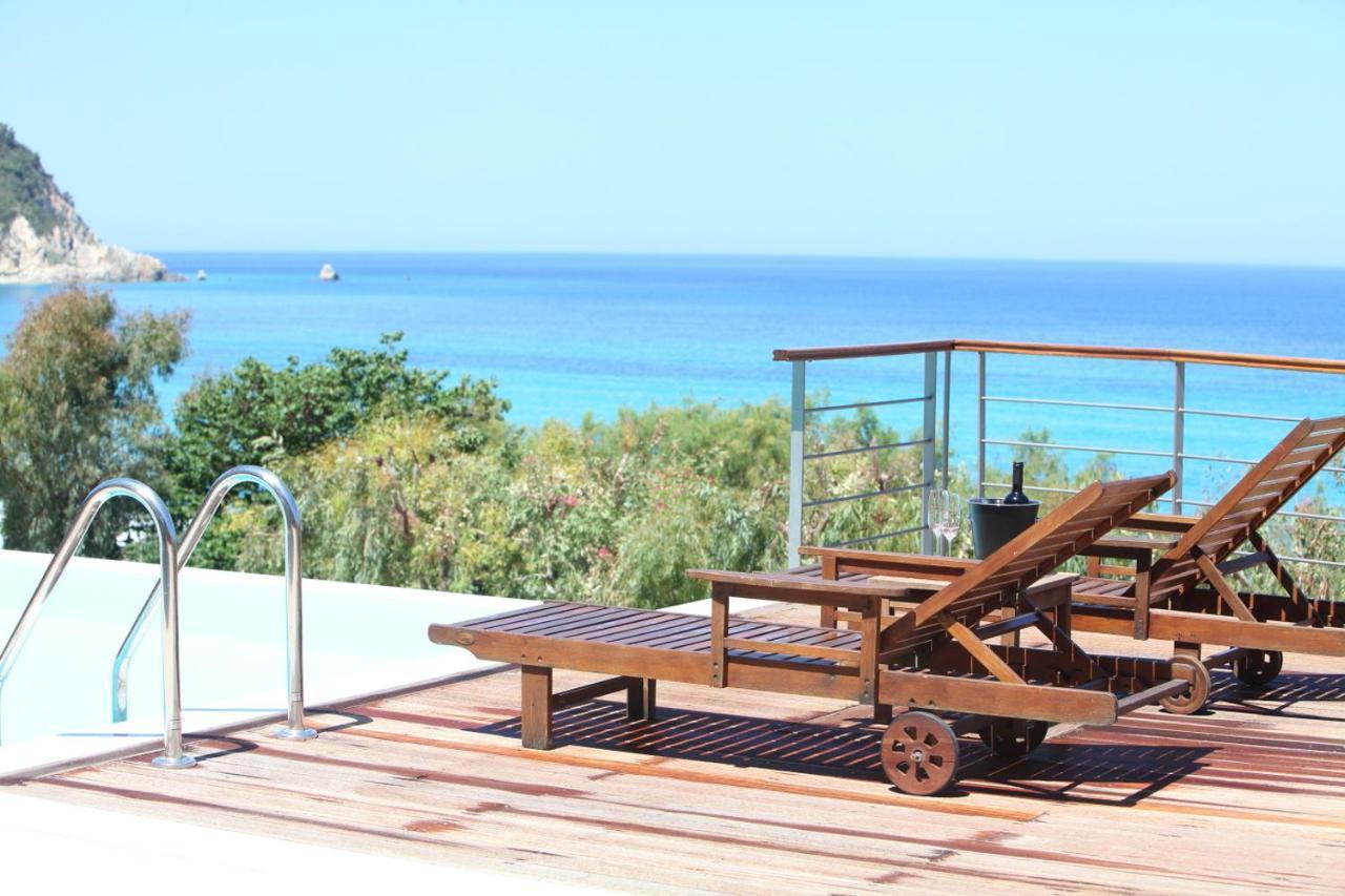 Capro - Milos Bay Villas Agios Nikitas Exterior photo